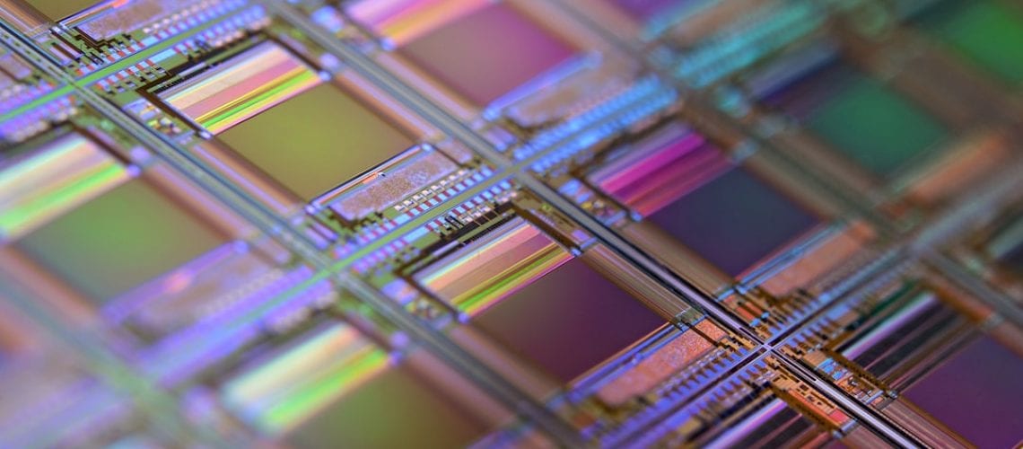 Photo Quantum processor chip