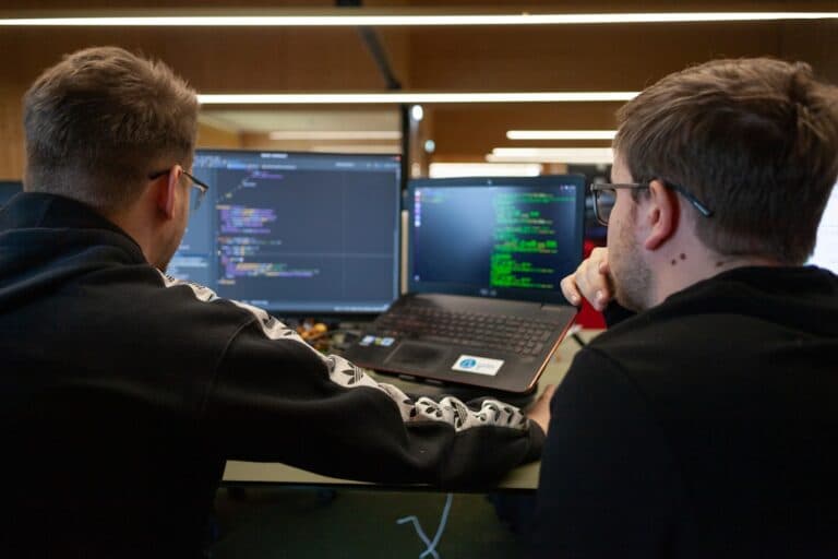 Photo softwareentwicklung unternehmenssoftware individualsoftware