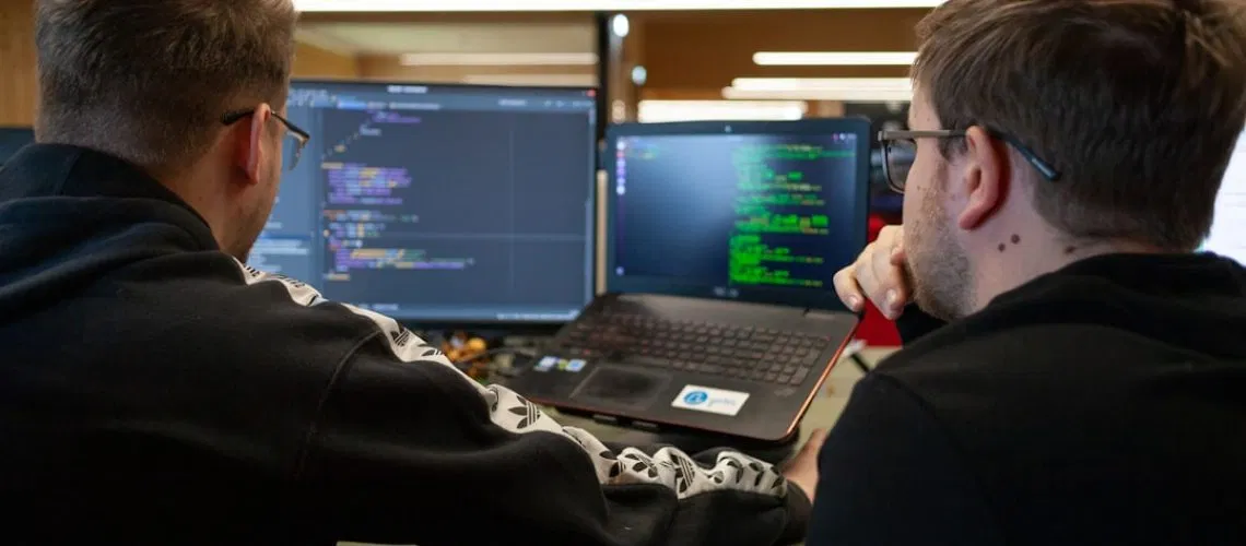 Photo softwareentwicklung unternehmenssoftware individualsoftware